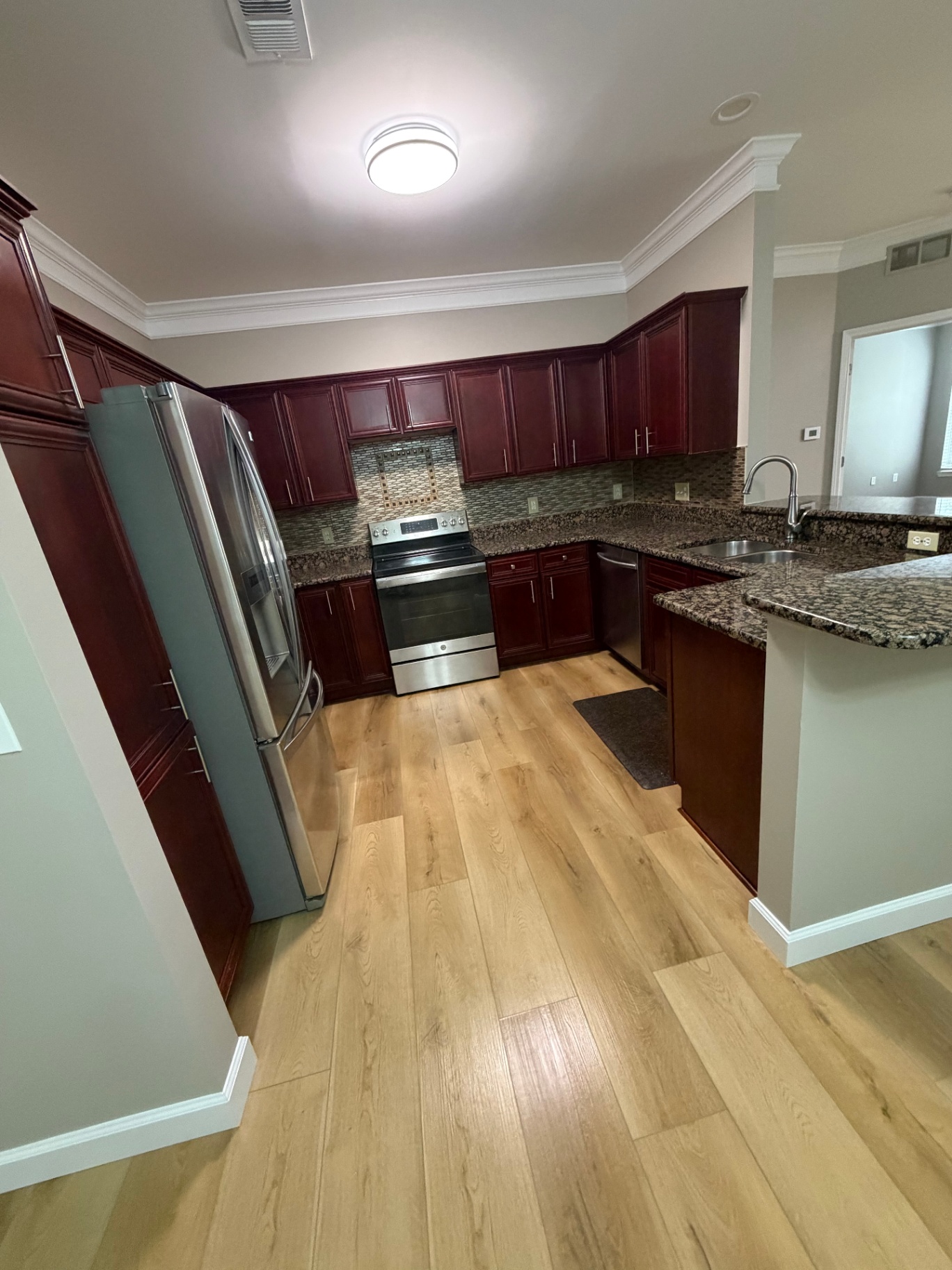 Spotless kitchen reset by Steval